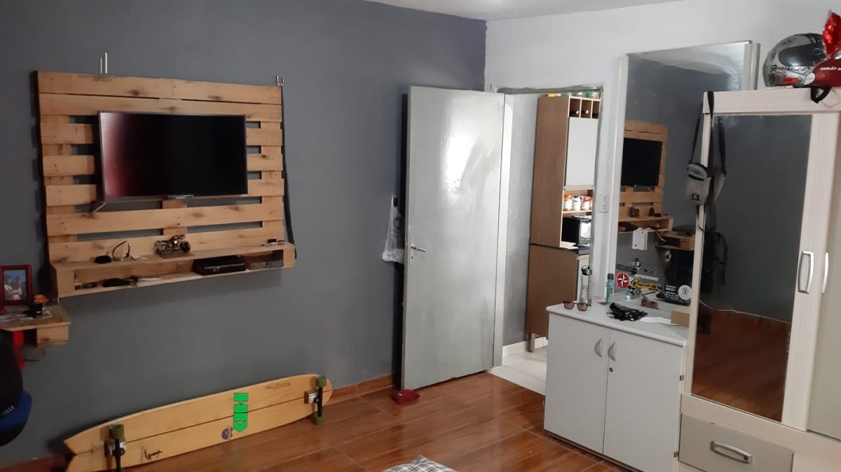 Casa à venda com 2 quartos, 101m² - Foto 4