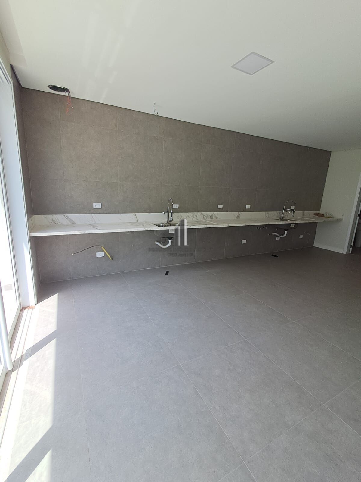 Casa de Condomínio à venda com 3 quartos, 183m² - Foto 3