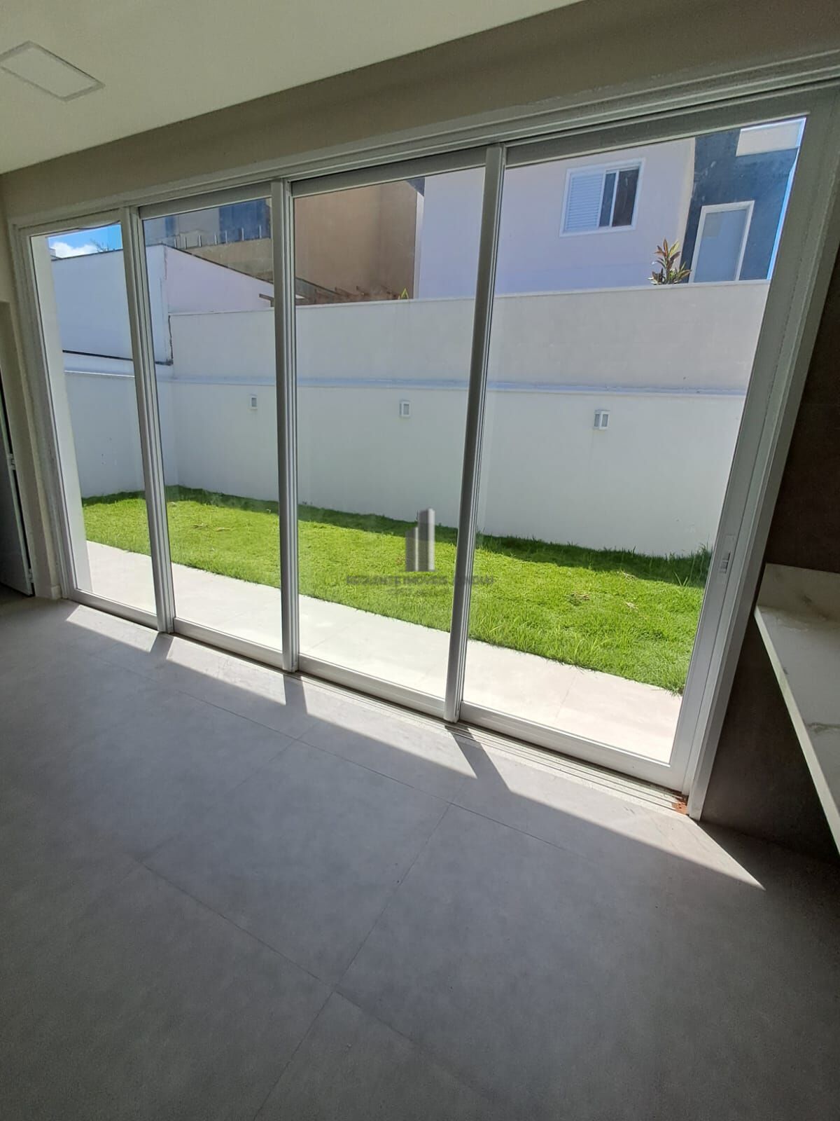 Casa de Condomínio à venda com 3 quartos, 183m² - Foto 4