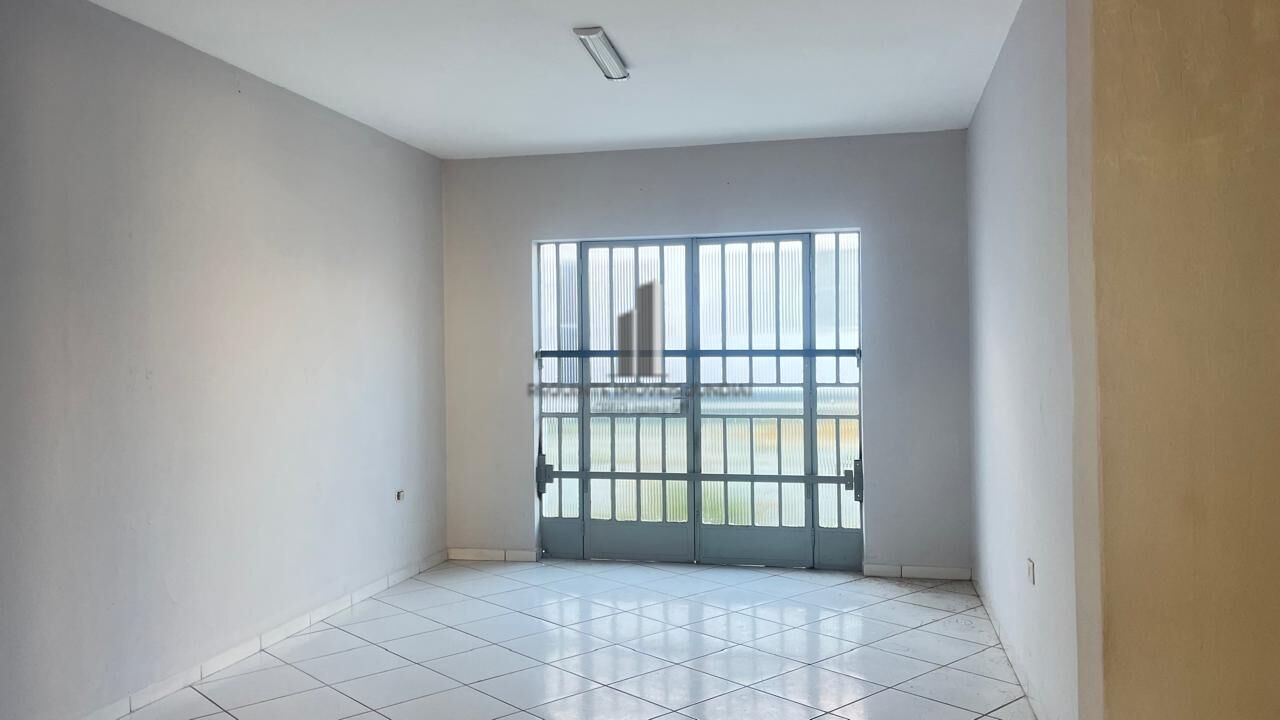 Sobrado à venda com 8 quartos, 436m² - Foto 4