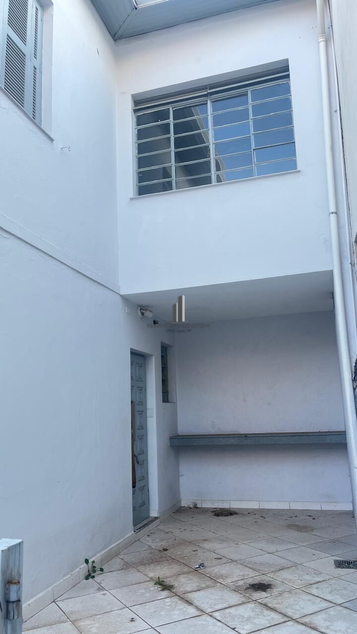 Sobrado à venda com 8 quartos, 436m² - Foto 9