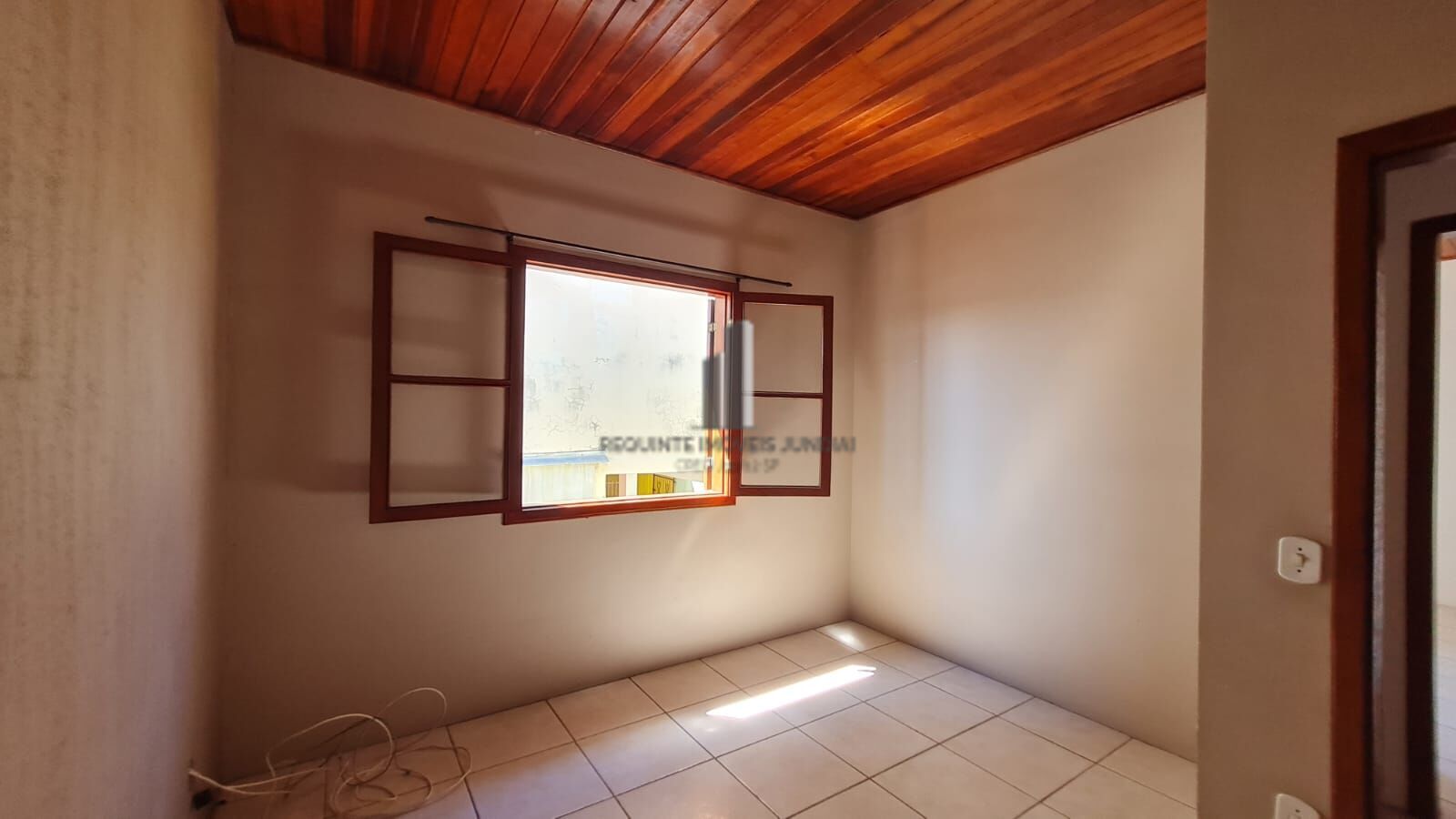 Casa à venda com 7 quartos, 442m² - Foto 2