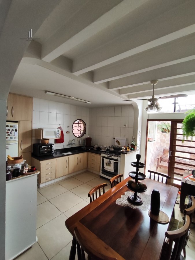 Casa à venda com 3 quartos, 184m² - Foto 12