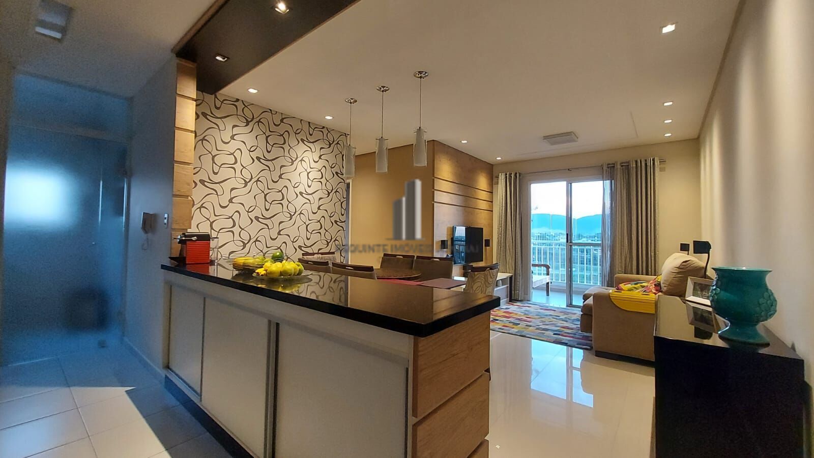 Apartamento à venda com 3 quartos, 83m² - Foto 2