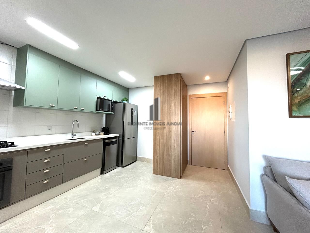 Apartamento à venda com 3 quartos, 98m² - Foto 4