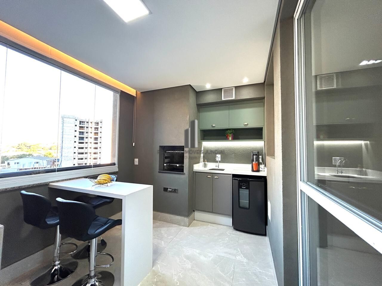 Apartamento à venda com 3 quartos, 98m² - Foto 7