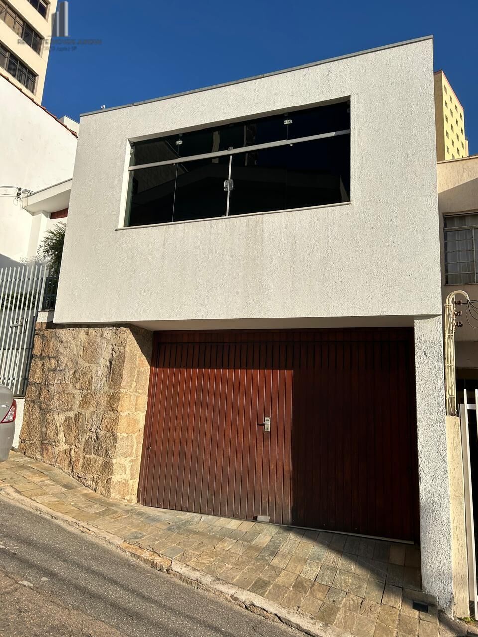 Casa à venda com 3 quartos, 199m² - Foto 2