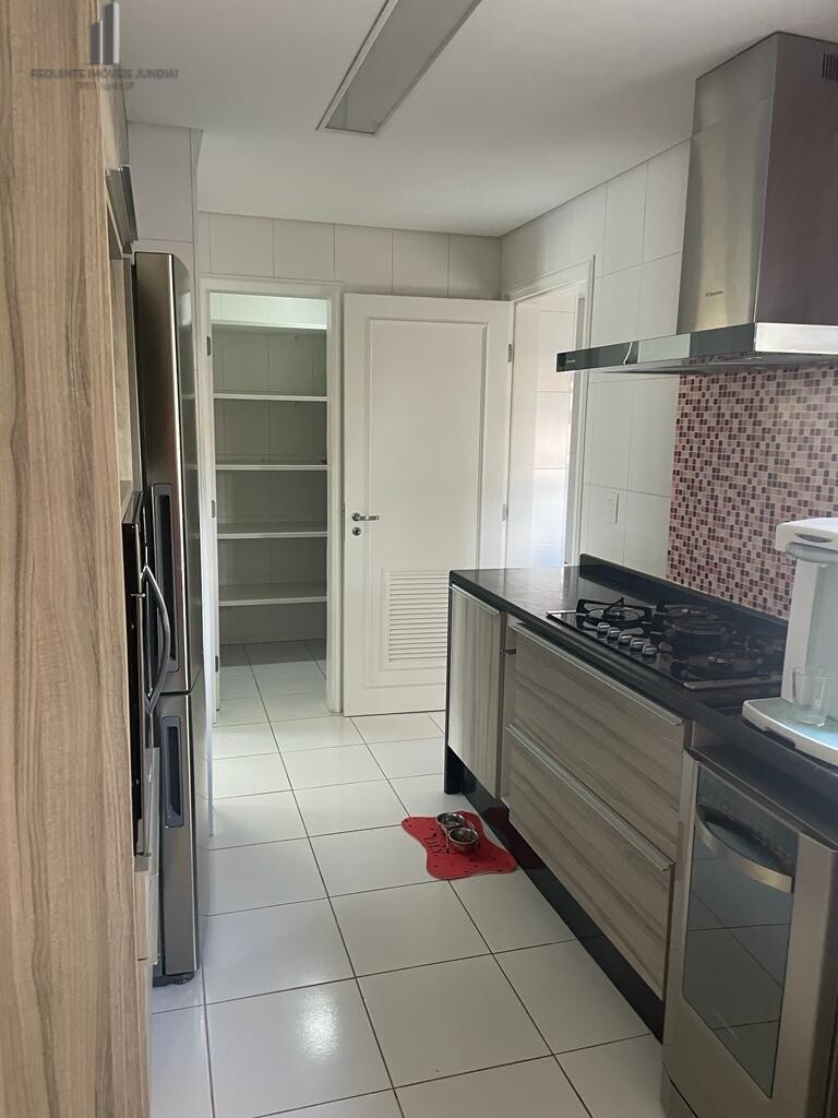 Apartamento à venda com 3 quartos, 157m² - Foto 3