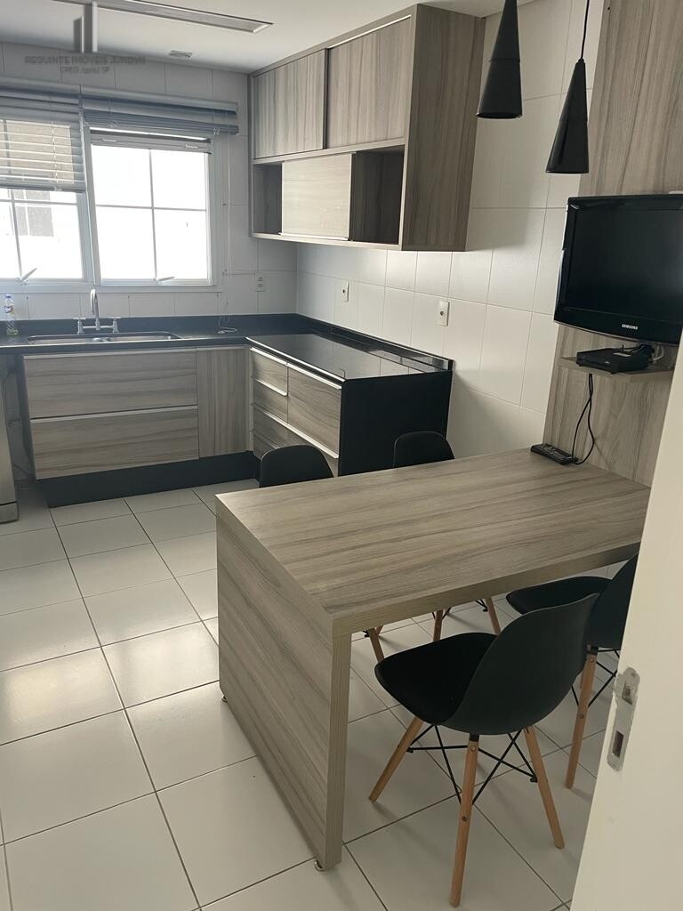 Apartamento à venda com 3 quartos, 157m² - Foto 6