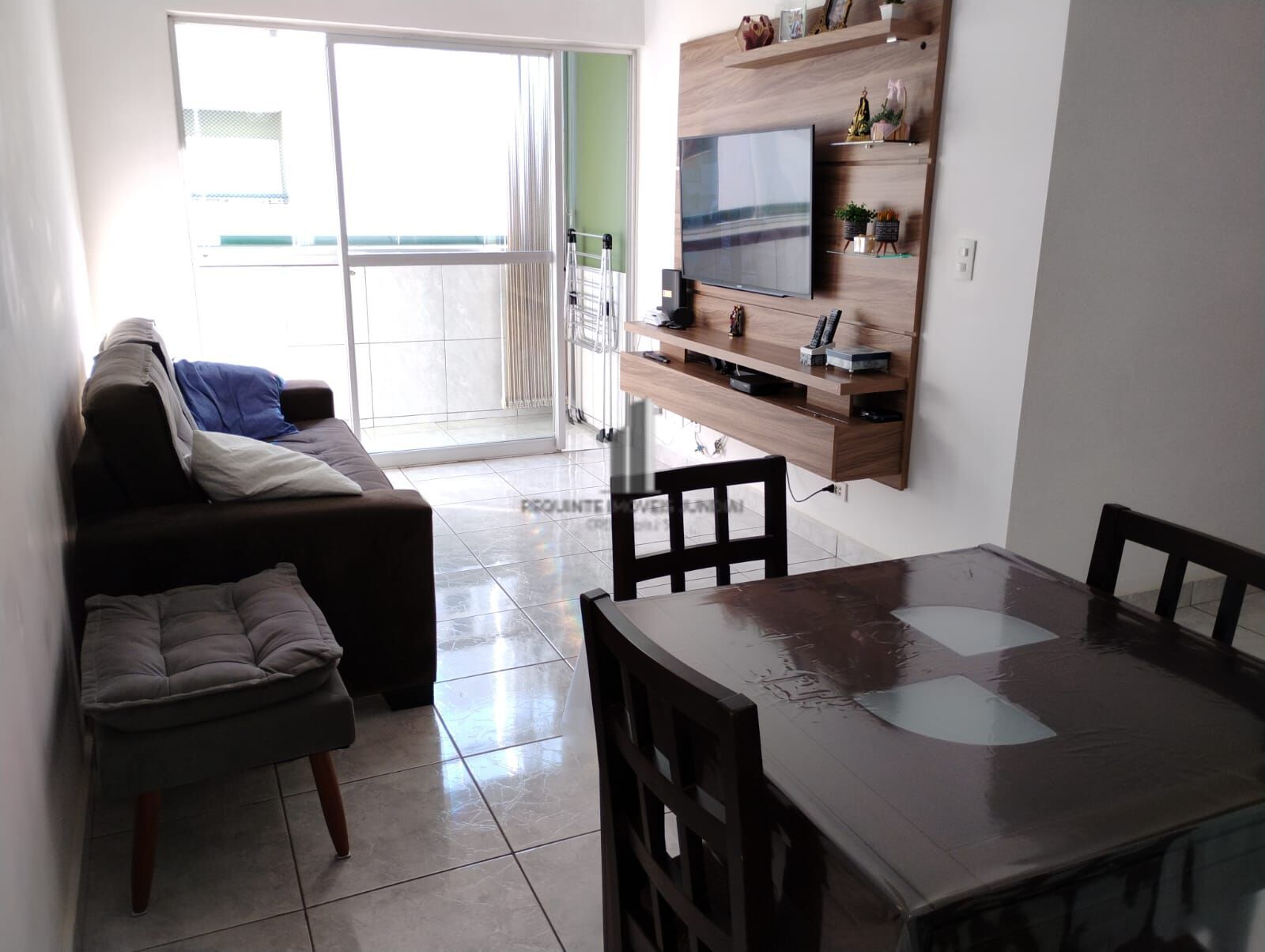 Apartamento à venda com 2 quartos, 69m² - Foto 2