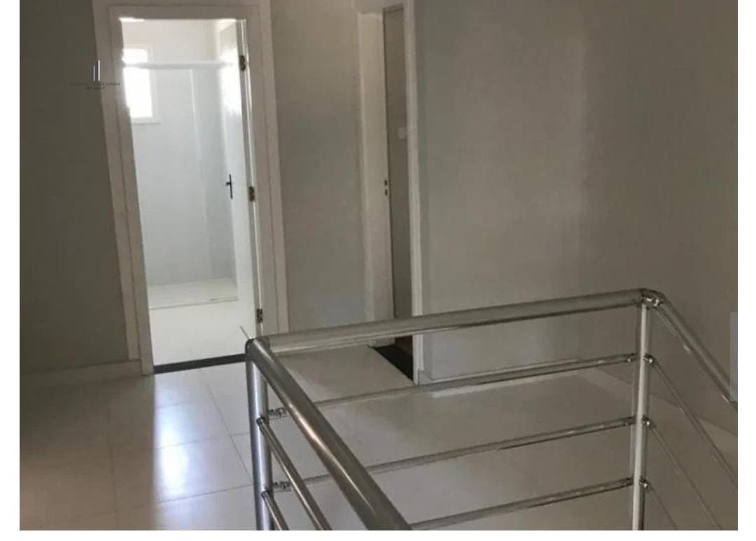 Casa de Condomínio à venda com 3 quartos, 300m² - Foto 15