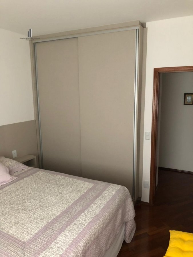 Apartamento à venda com 3 quartos, 168m² - Foto 20