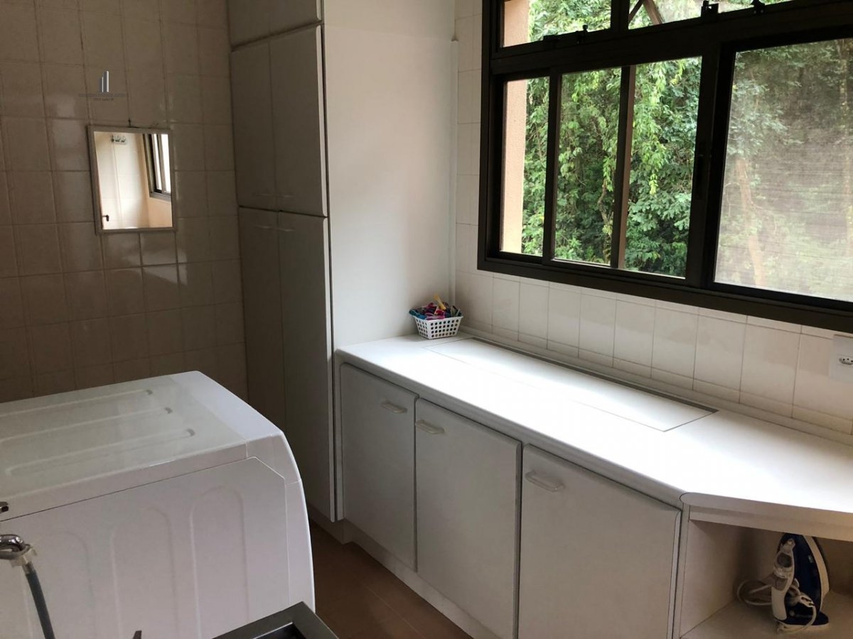 Apartamento à venda com 3 quartos, 168m² - Foto 14