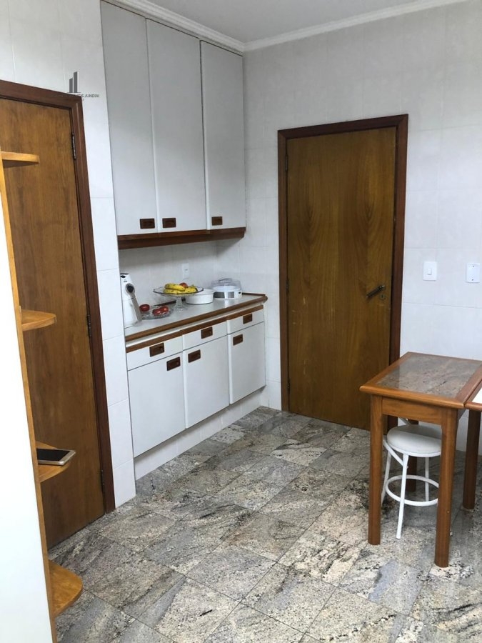 Apartamento à venda com 3 quartos, 168m² - Foto 10