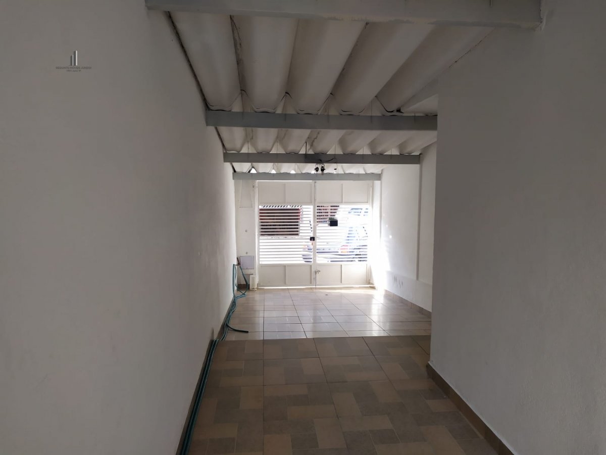 Casa à venda com 2 quartos, 109m² - Foto 11