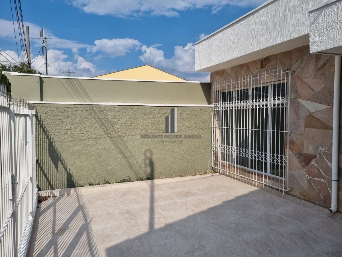 Casa à venda com 4 quartos, 250m² - Foto 3