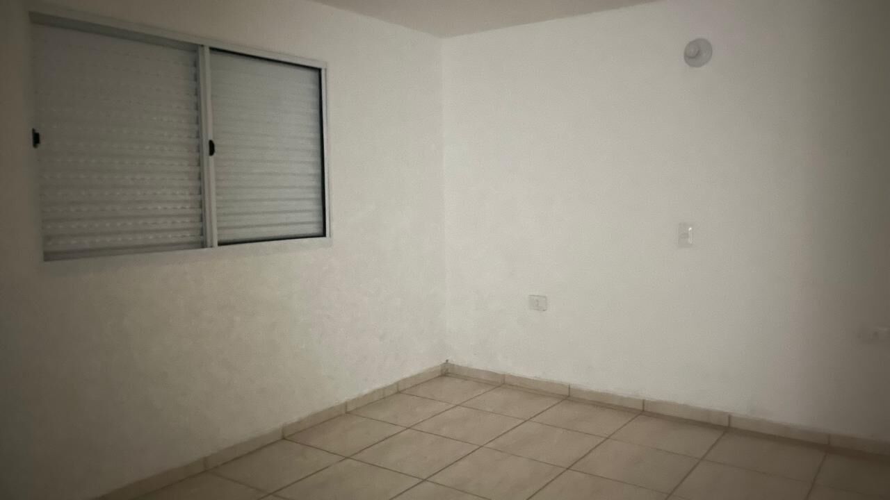 Casa à venda com 4 quartos, 250m² - Foto 31