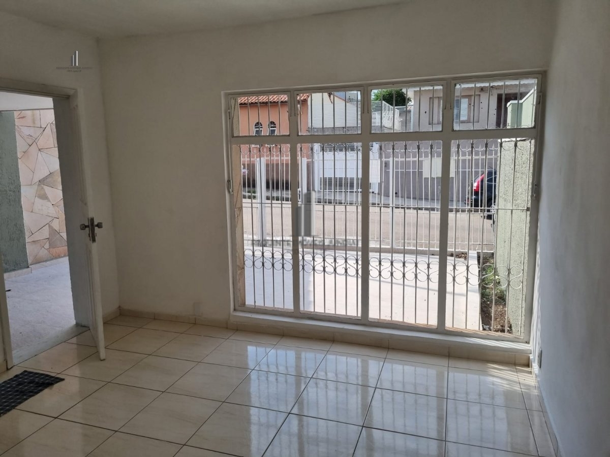 Casa à venda com 4 quartos, 250m² - Foto 4