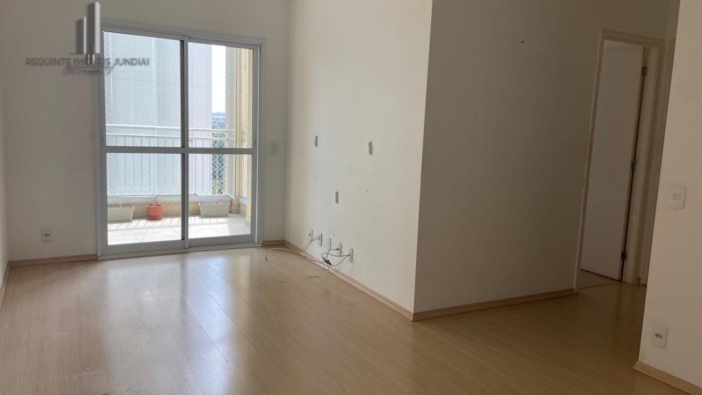 Apartamento à venda com 2 quartos, 67m² - Foto 2