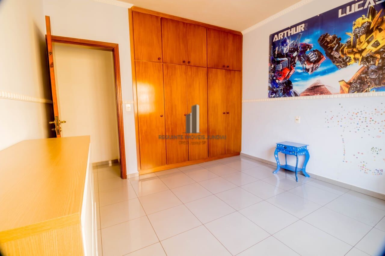 Casa à venda com 4 quartos, 340m² - Foto 28