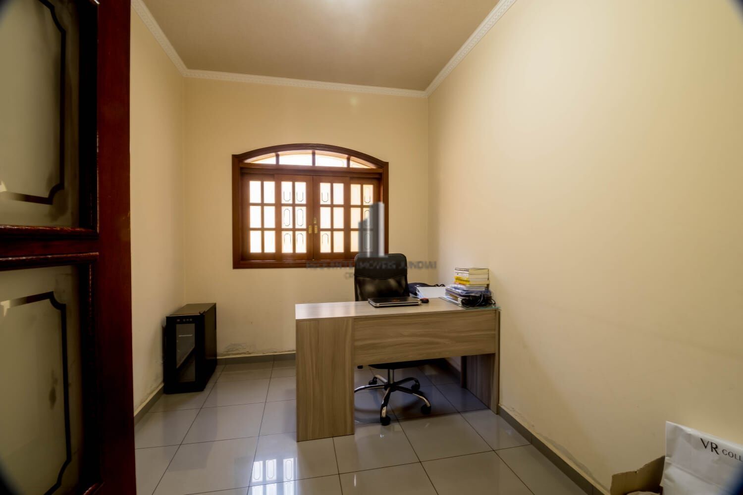 Casa à venda com 4 quartos, 340m² - Foto 18