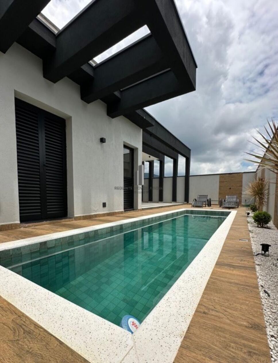 Casa de Condomínio à venda com 3 quartos, 255m² - Foto 18