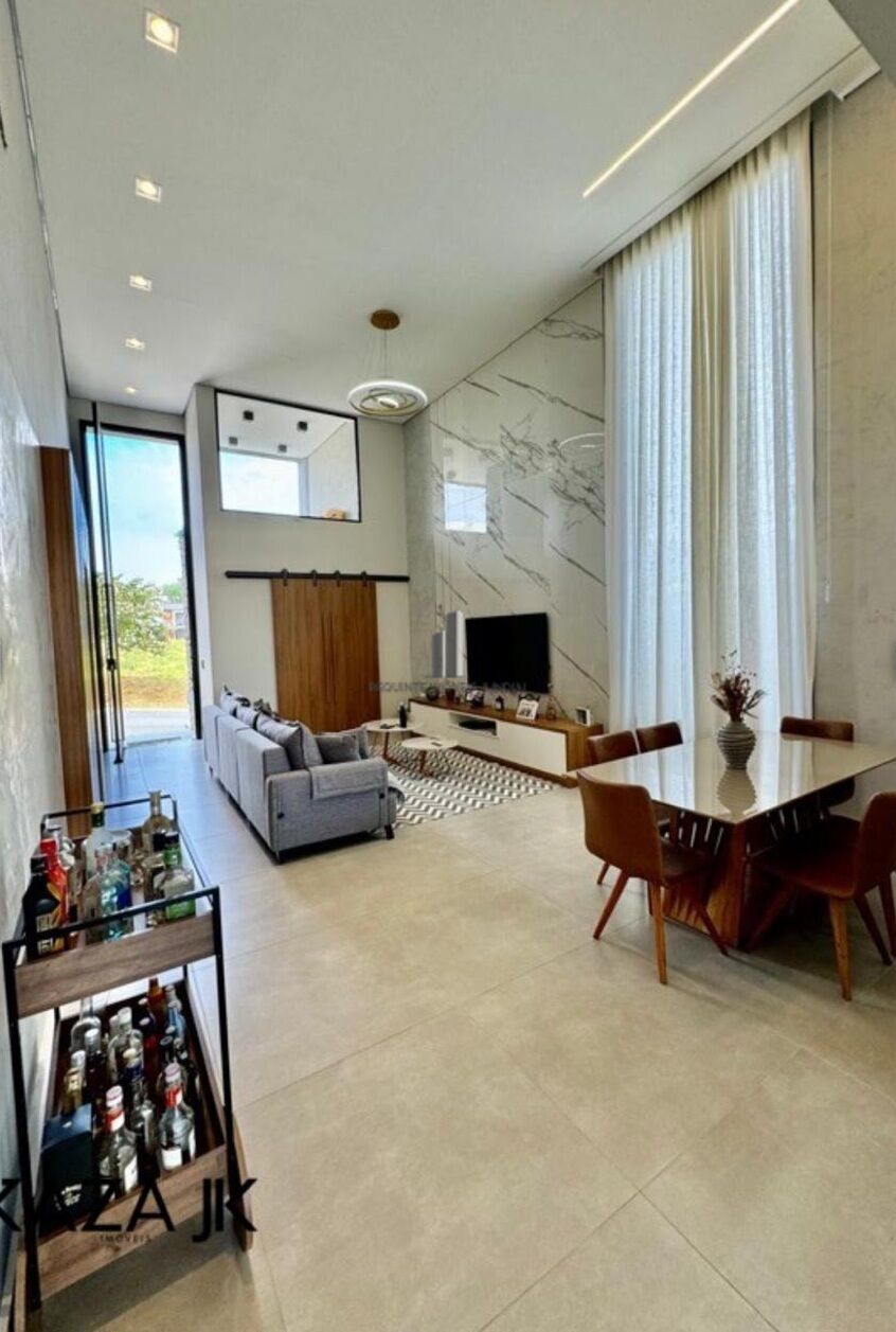 Casa de Condomínio à venda com 3 quartos, 255m² - Foto 2
