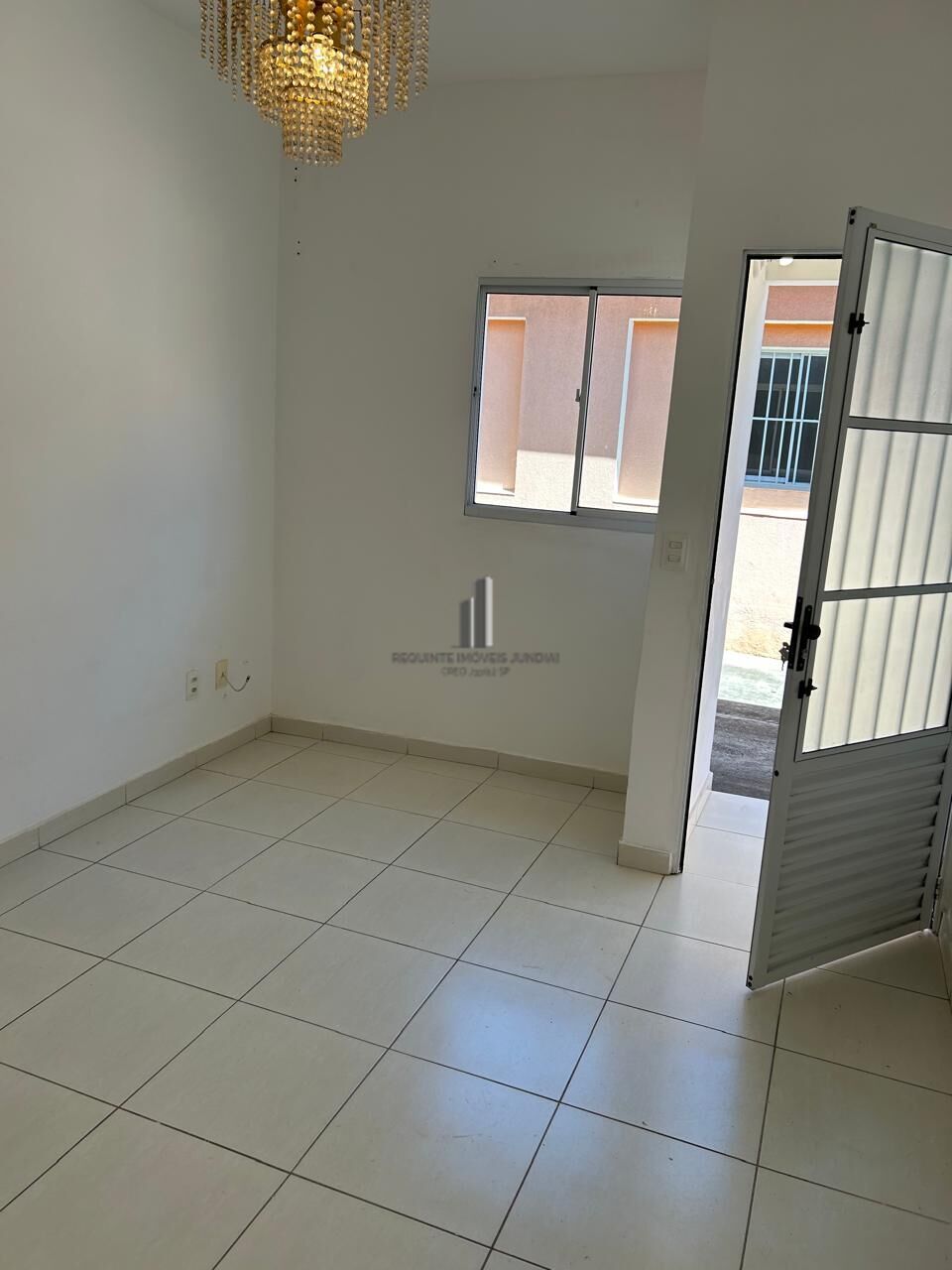 Casa para alugar com 1 quarto, 90m² - Foto 12