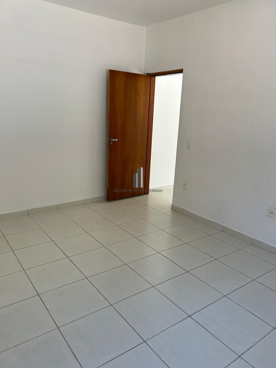 Casa para alugar com 1 quarto, 90m² - Foto 6