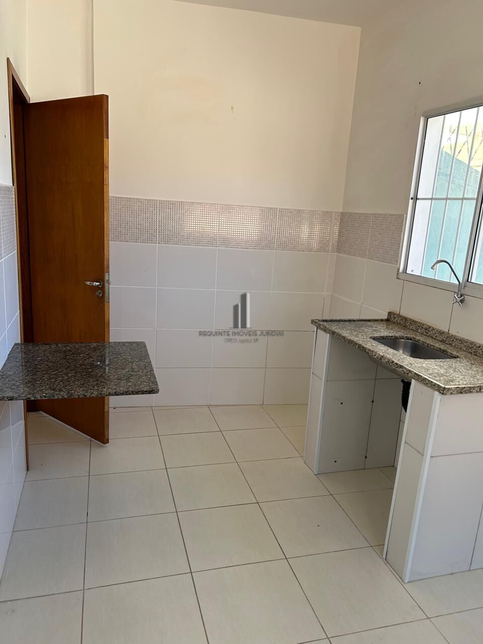 Casa para alugar com 1 quarto, 90m² - Foto 4