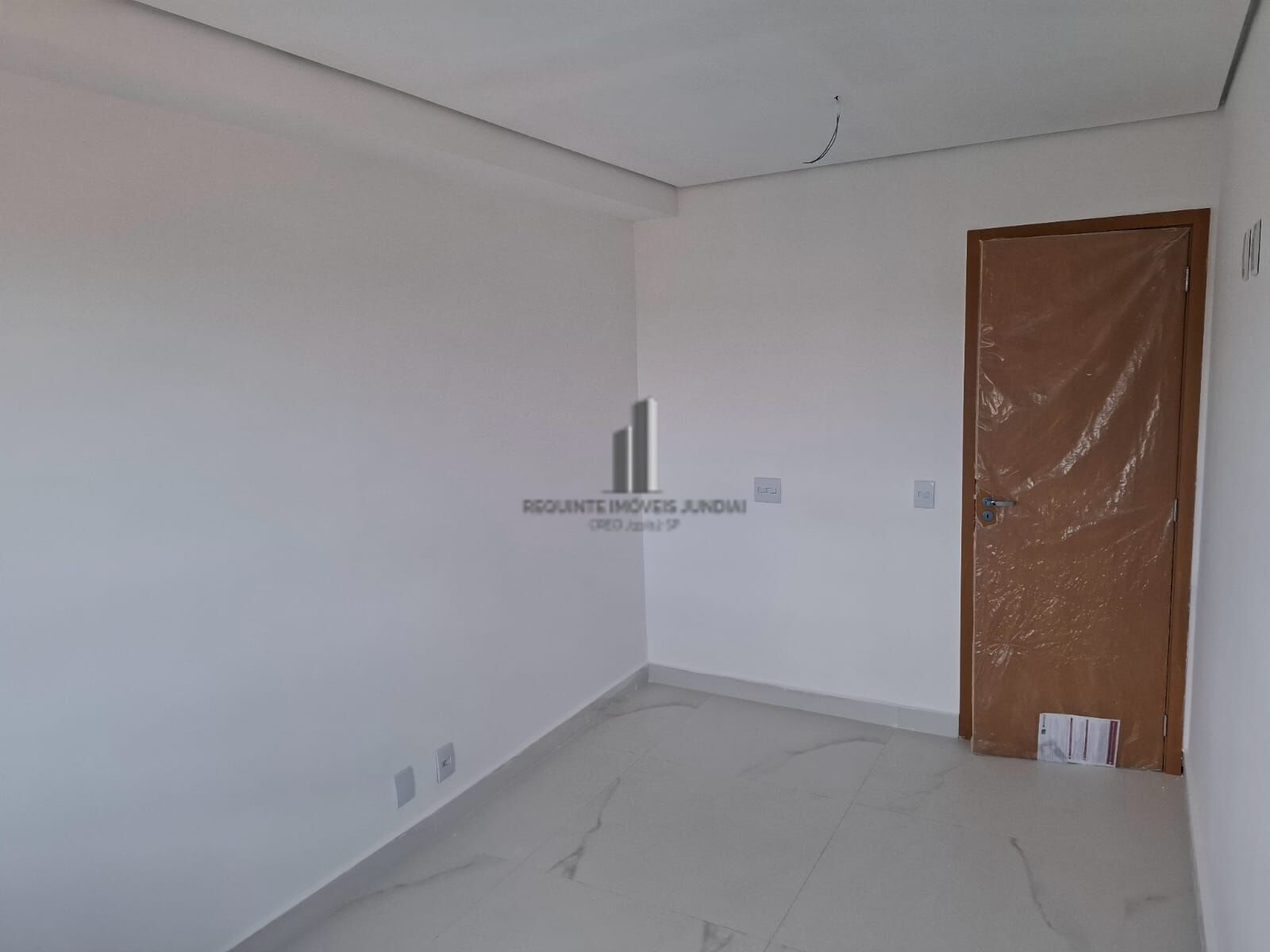 Apartamento à venda com 2 quartos, 68m² - Foto 7