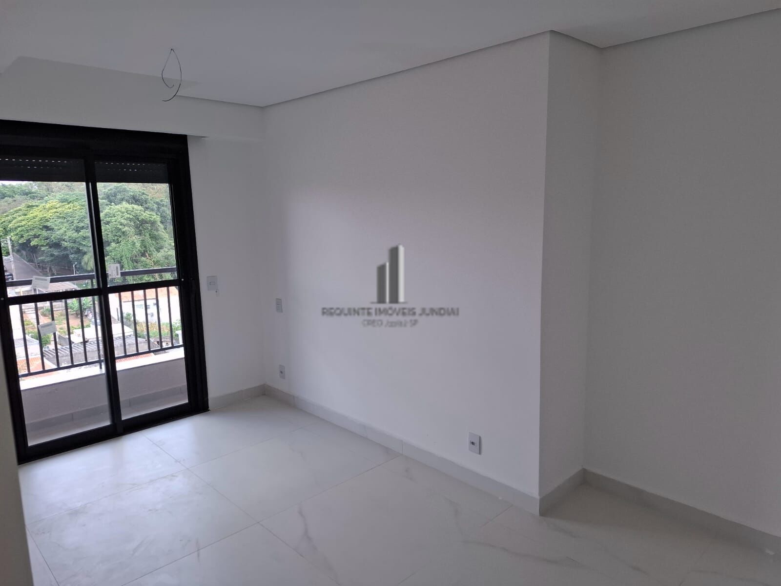 Apartamento à venda com 2 quartos, 68m² - Foto 5
