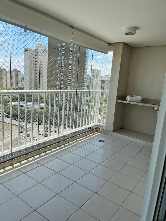 Apartamento à venda com 3 quartos, 113m² - Foto 2