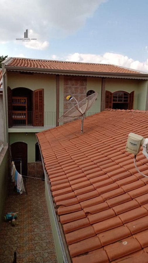 Sobrado à venda com 3 quartos, 206m² - Foto 2