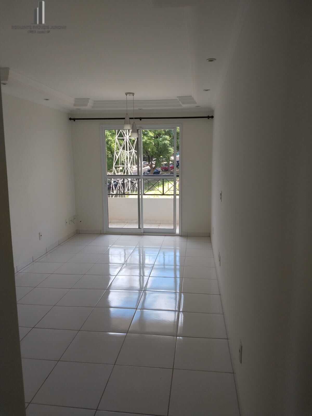 Apartamento para alugar com 3 quartos, 82m² - Foto 2