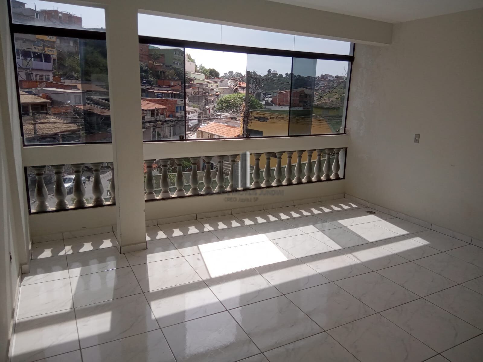 Sobrado à venda com 3 quartos, 159m² - Foto 2