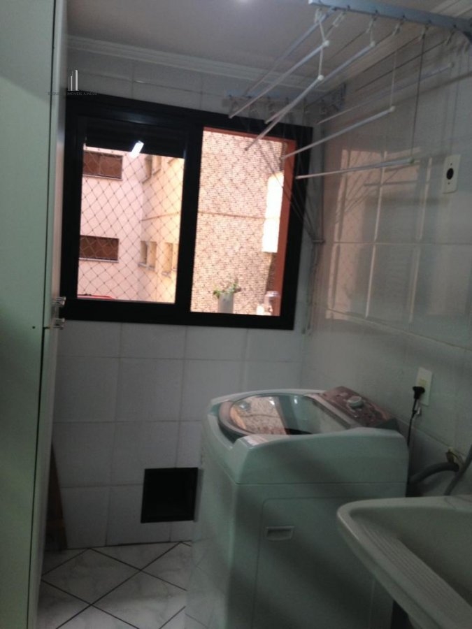 Apartamento à venda com 3 quartos, 98m² - Foto 12