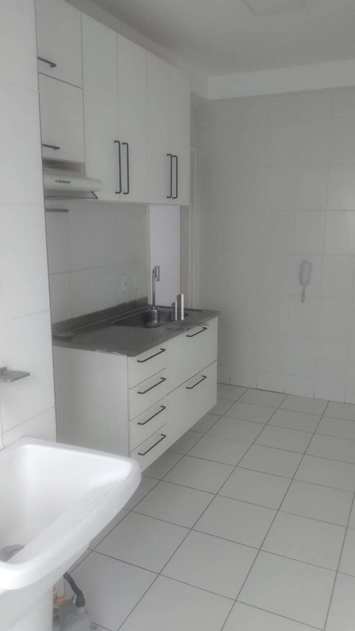 Apartamento para alugar com 2 quartos, 54m² - Foto 6