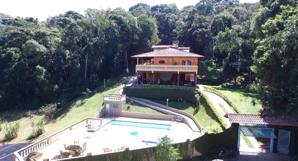 Fazenda à venda com 4 quartos, 350m² - Foto 2