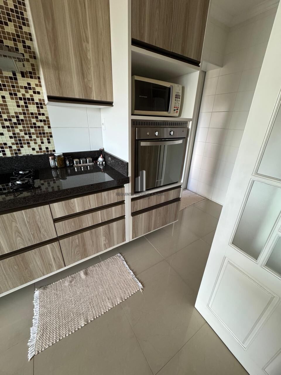 Apartamento para alugar com 3 quartos, 110m² - Foto 8