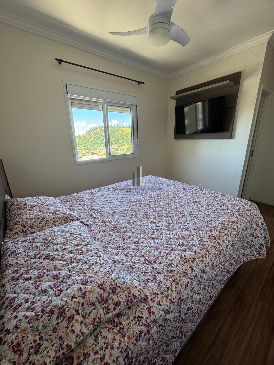 Apartamento para alugar com 3 quartos, 110m² - Foto 23