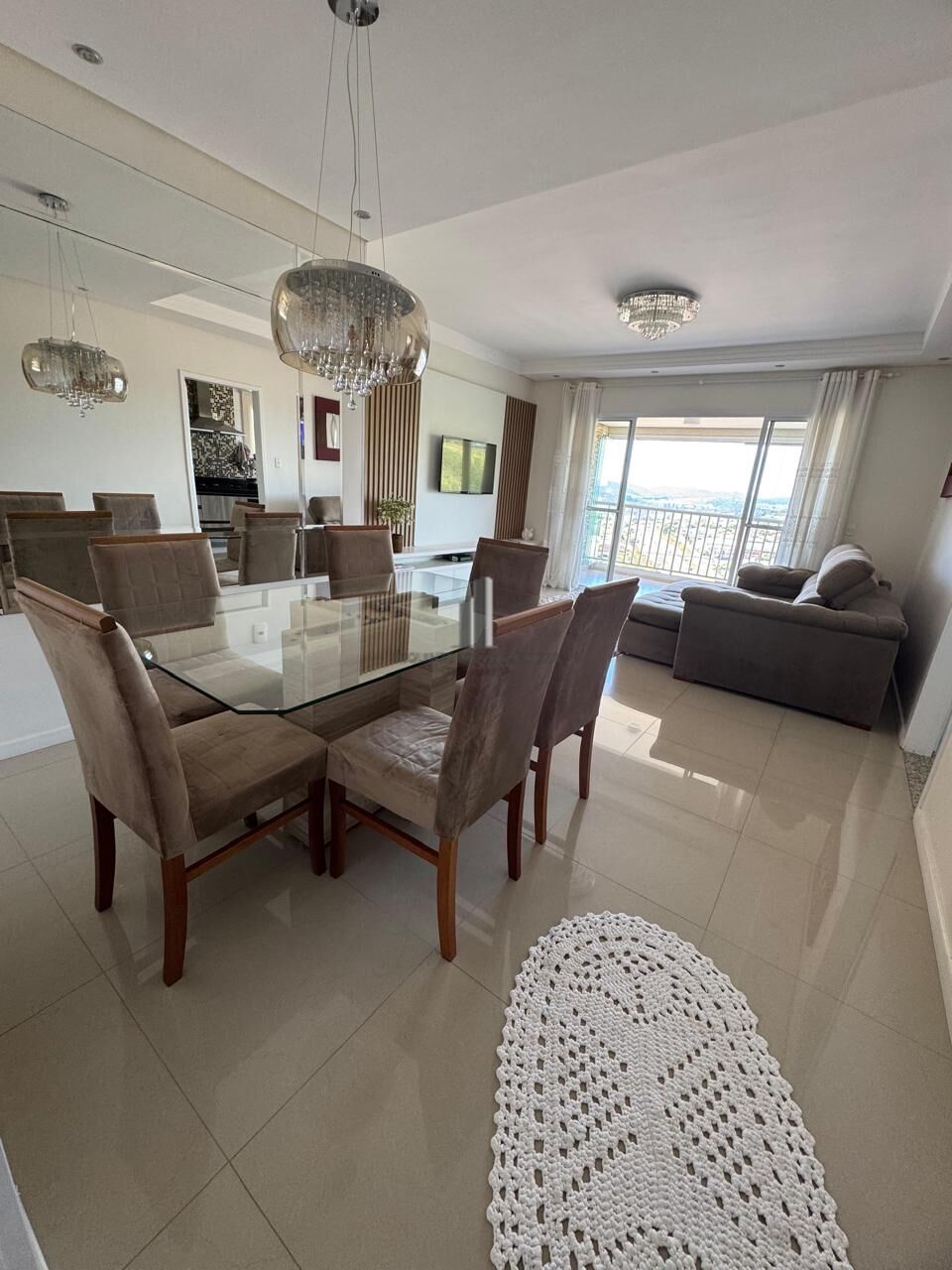 Apartamento para alugar com 3 quartos, 110m² - Foto 2