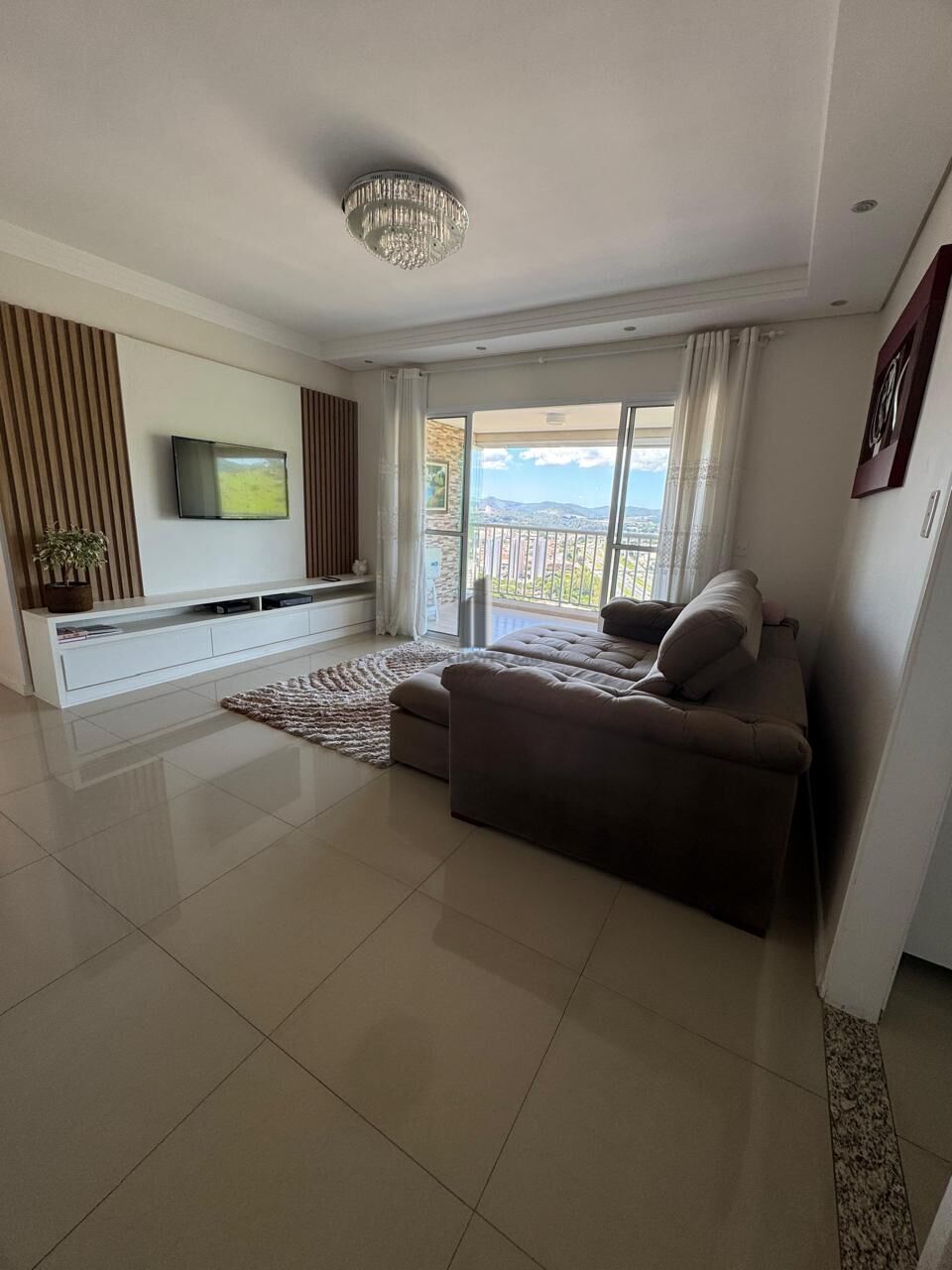 Apartamento para alugar com 3 quartos, 110m² - Foto 4