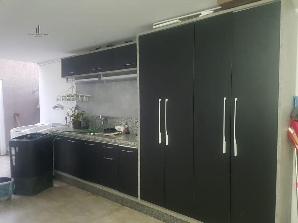 Casa à venda com 3 quartos, 313m² - Foto 16