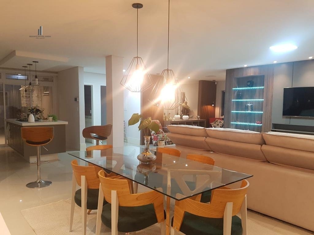 Casa à venda com 3 quartos, 313m² - Foto 6