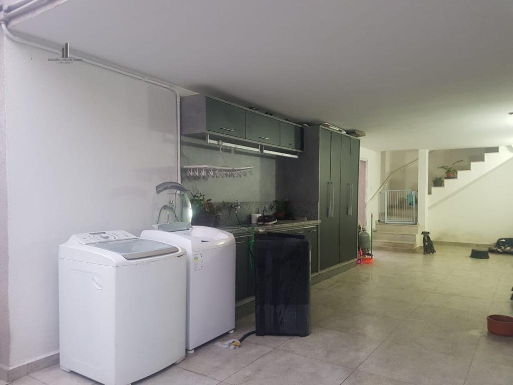 Casa à venda com 3 quartos, 313m² - Foto 17