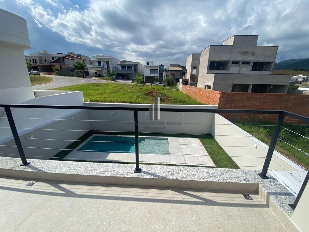 Casa à venda com 3 quartos, 280m² - Foto 14