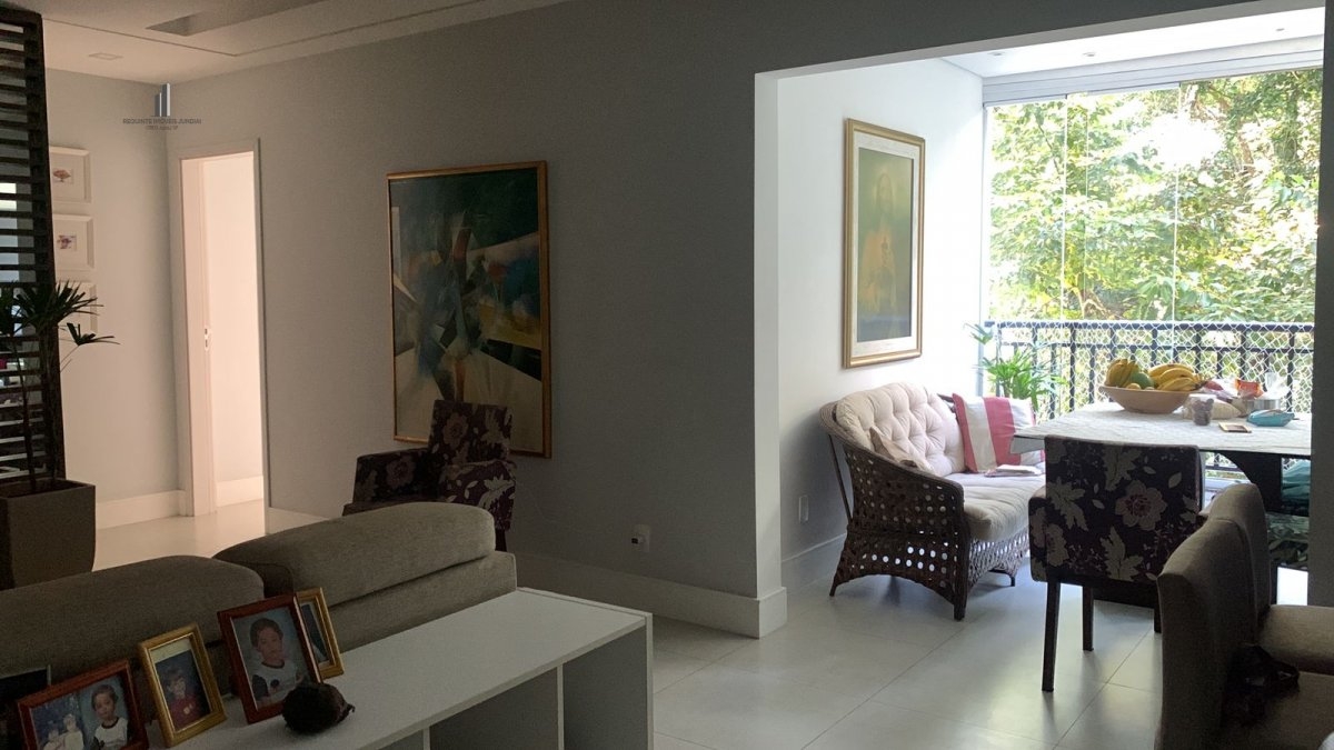 Apartamento à venda com 2 quartos, 83m² - Foto 2