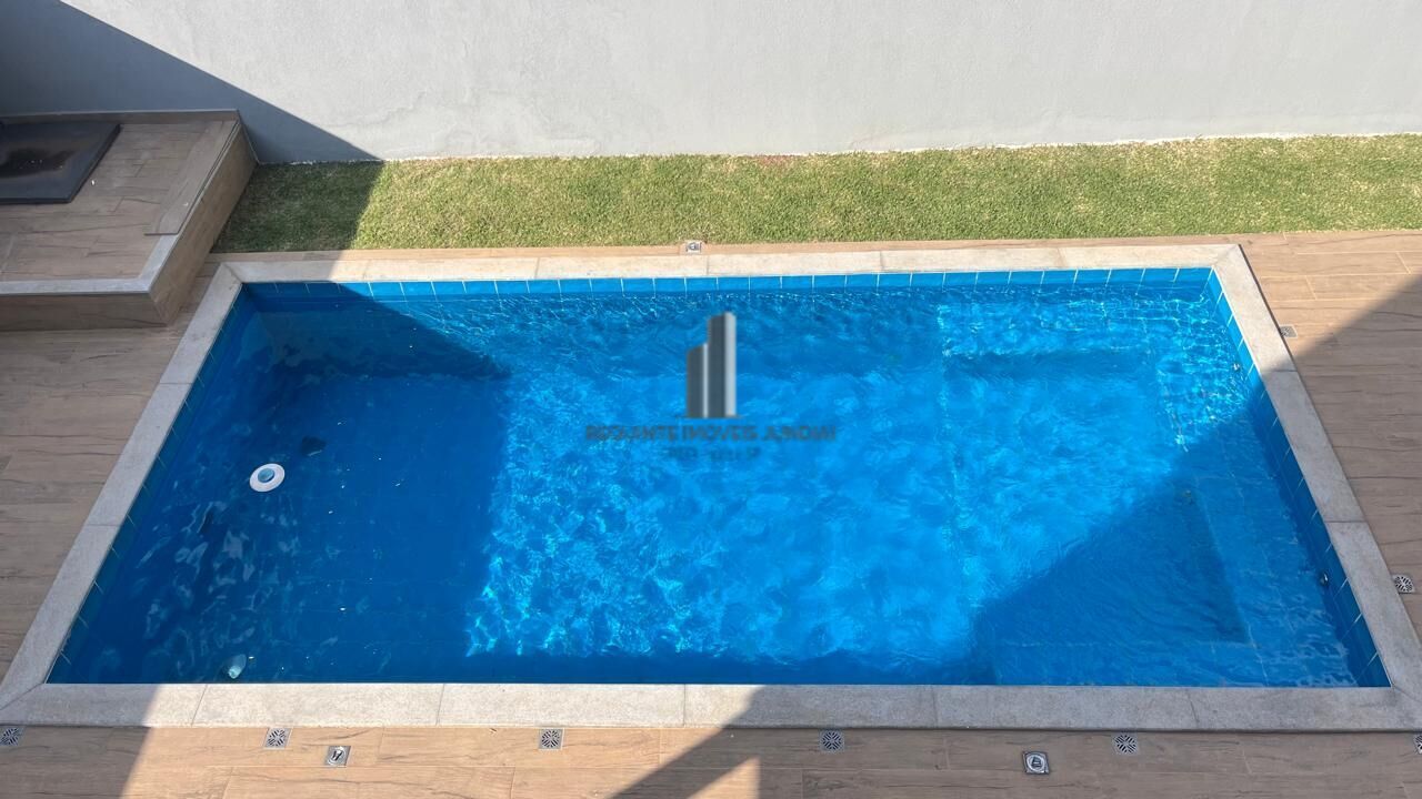 Casa de Condomínio para alugar com 5 quartos, 360m² - Foto 18