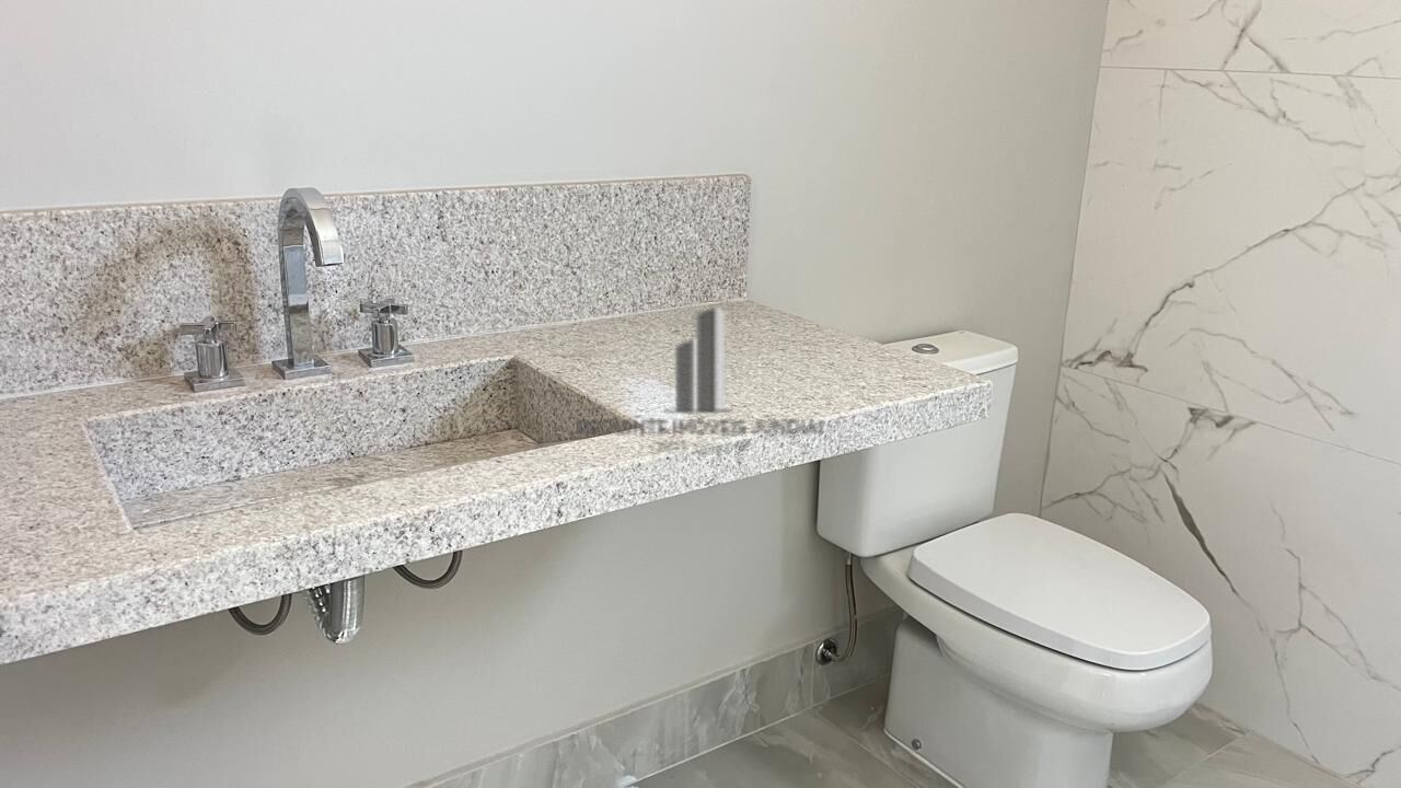 Casa de Condomínio para alugar com 5 quartos, 360m² - Foto 16